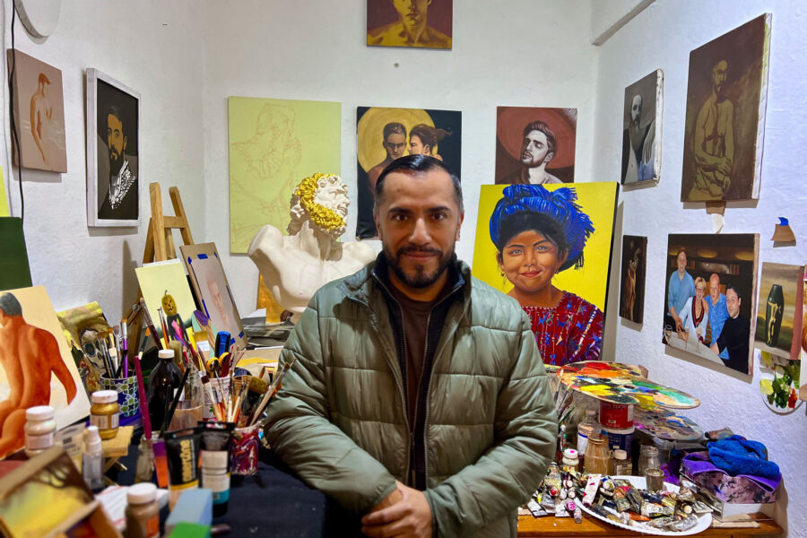 José Luis de Rivera in studio